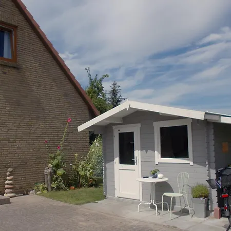 Ruthenberg In Kronsgaard- Gemütliche Ferienwohnungen, 1700m Vom Ostseestrand Entfernt * Kronsgaard